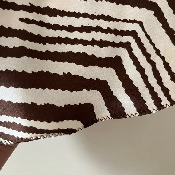 The Limited 100% Silk Animal Print Brown and White Blouse Women’s size Small - Picture 7 of 13